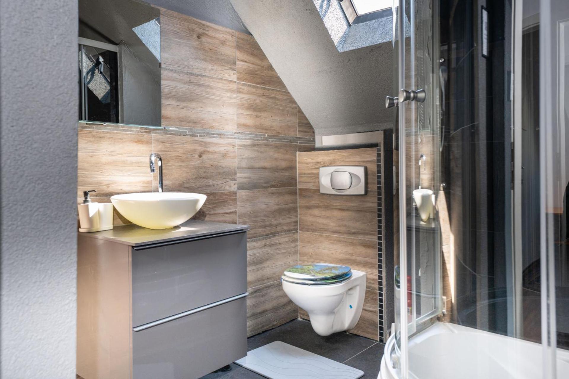 Stylische Privatzimmer An Der Mosel Coblenza Exterior foto